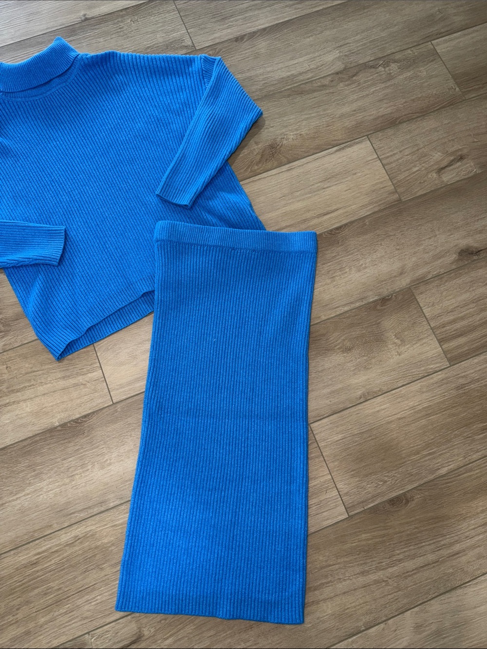 bright blue Ribbed Knit Skirt set high-waisted midi skirt & turtleneck sweater - Picture 3 of 8